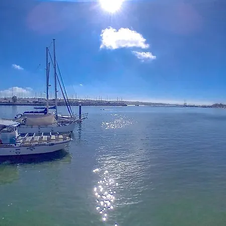 Duplo Baixa De Junto A Estacao Ferroviaria Проживання в сім'ї Портіман