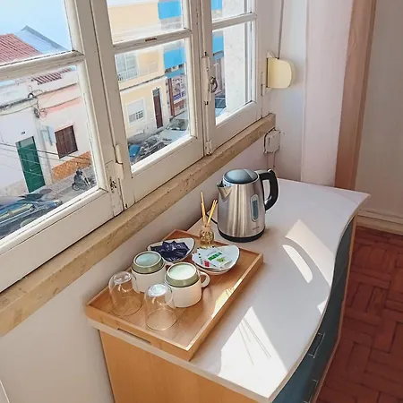 Quarto Duplo Baixa De Junto A Estacao Ferroviaria * Портіман